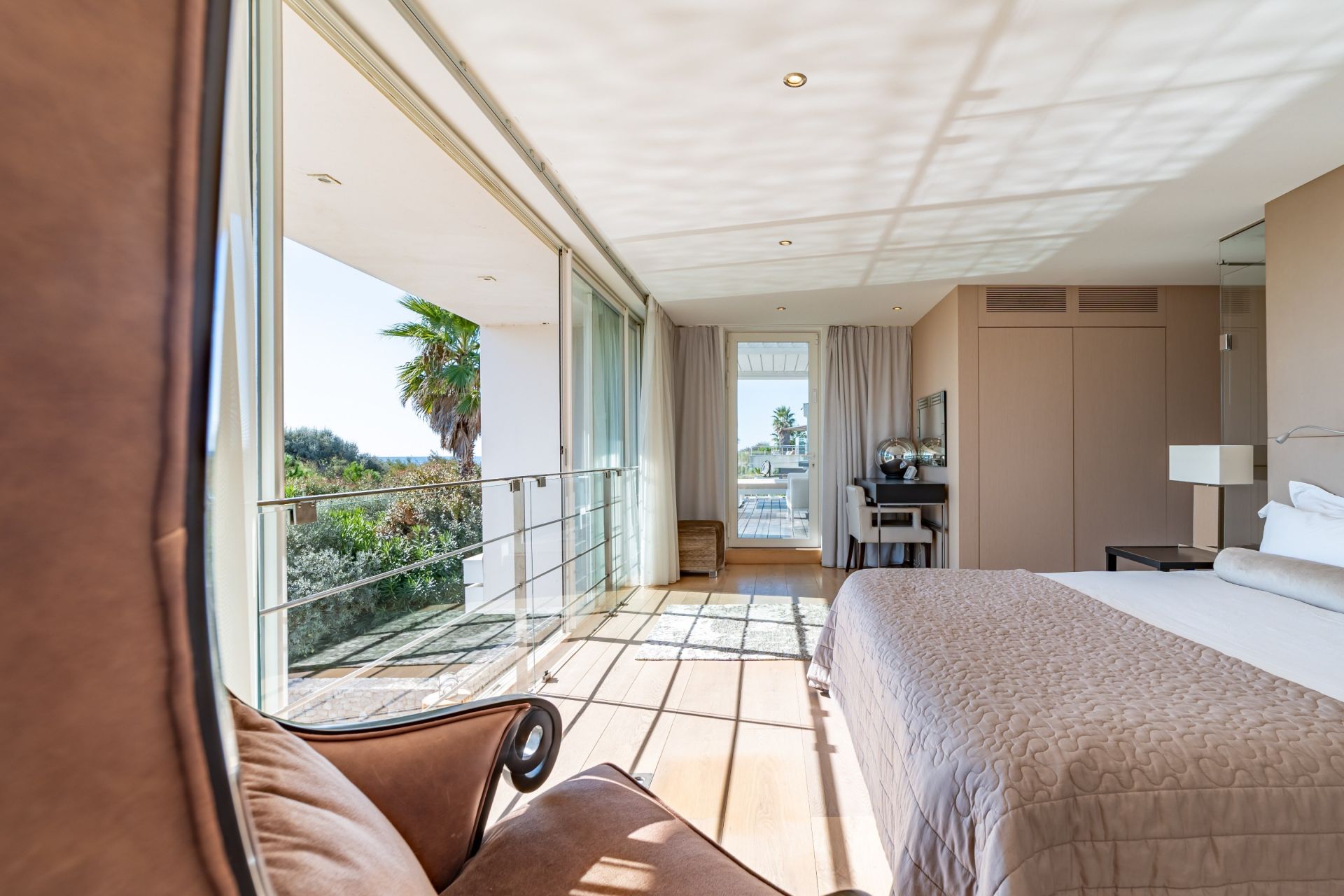 luxury house 7 Rooms for sale on SETE (34200)