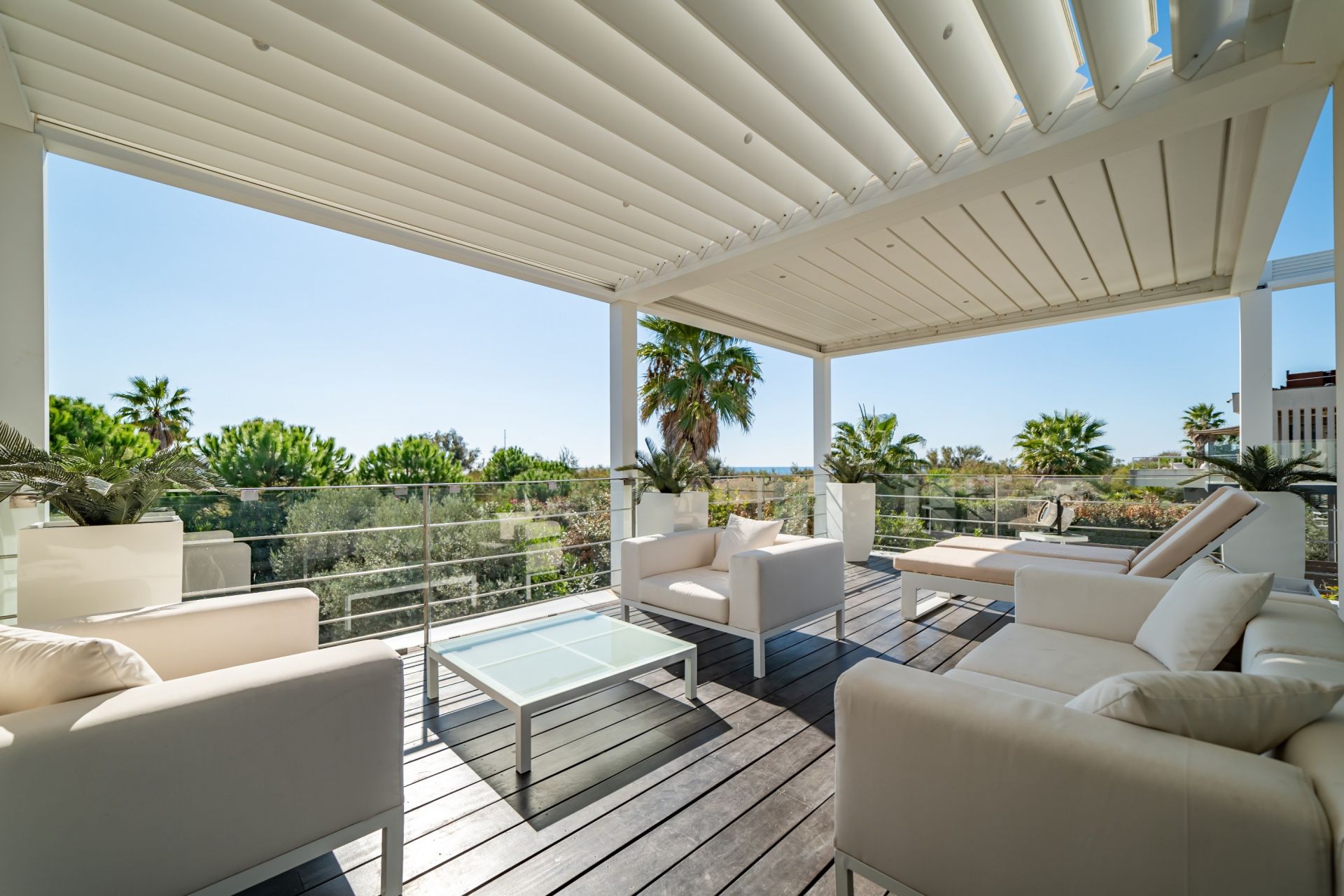 luxury house 7 Rooms for sale on SETE (34200)