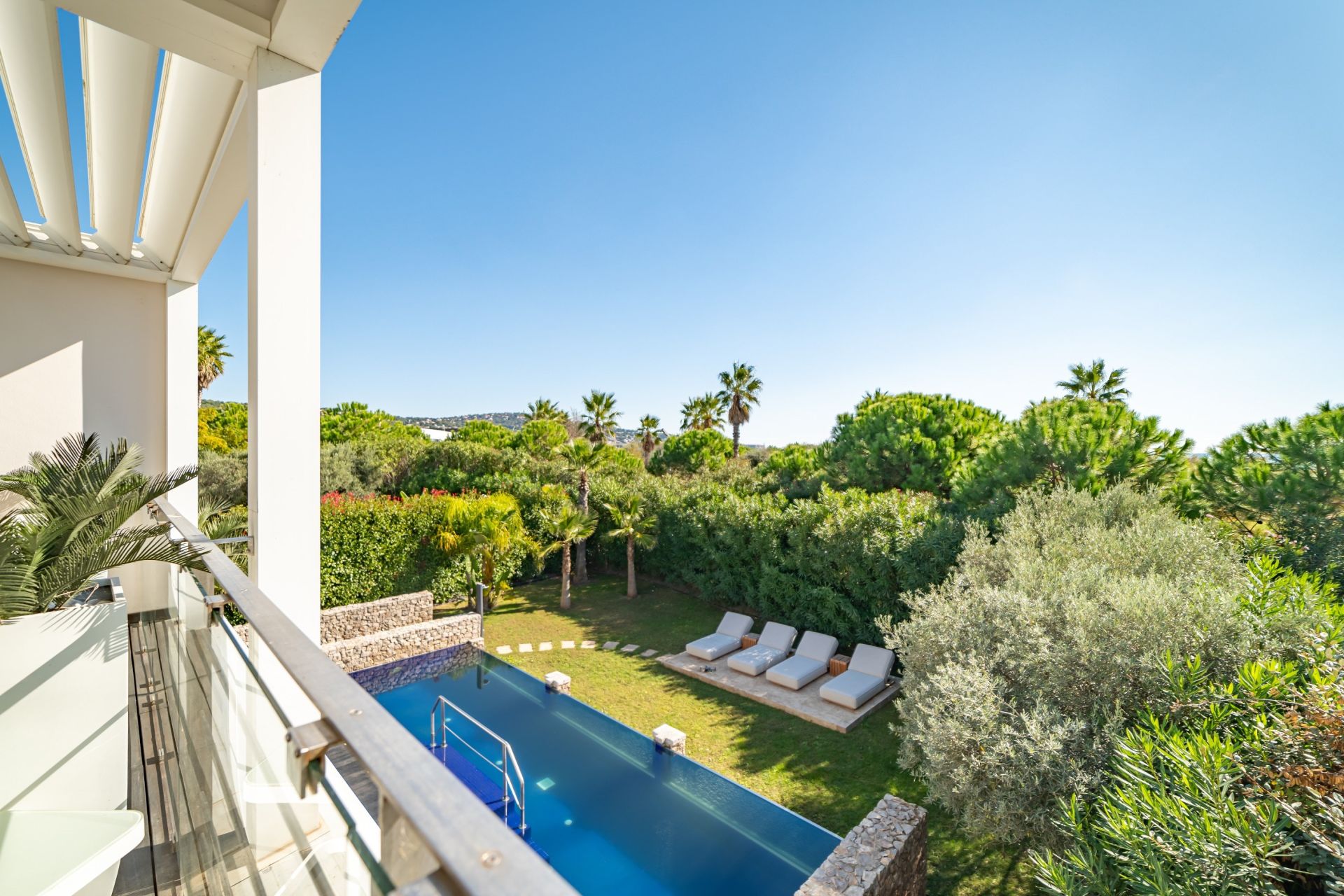 luxury house 7 Rooms for sale on SETE (34200)