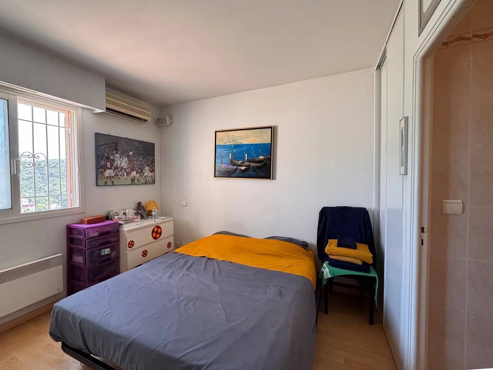 duplex de luxe 4 Pièces en vente sur EZE (06360)