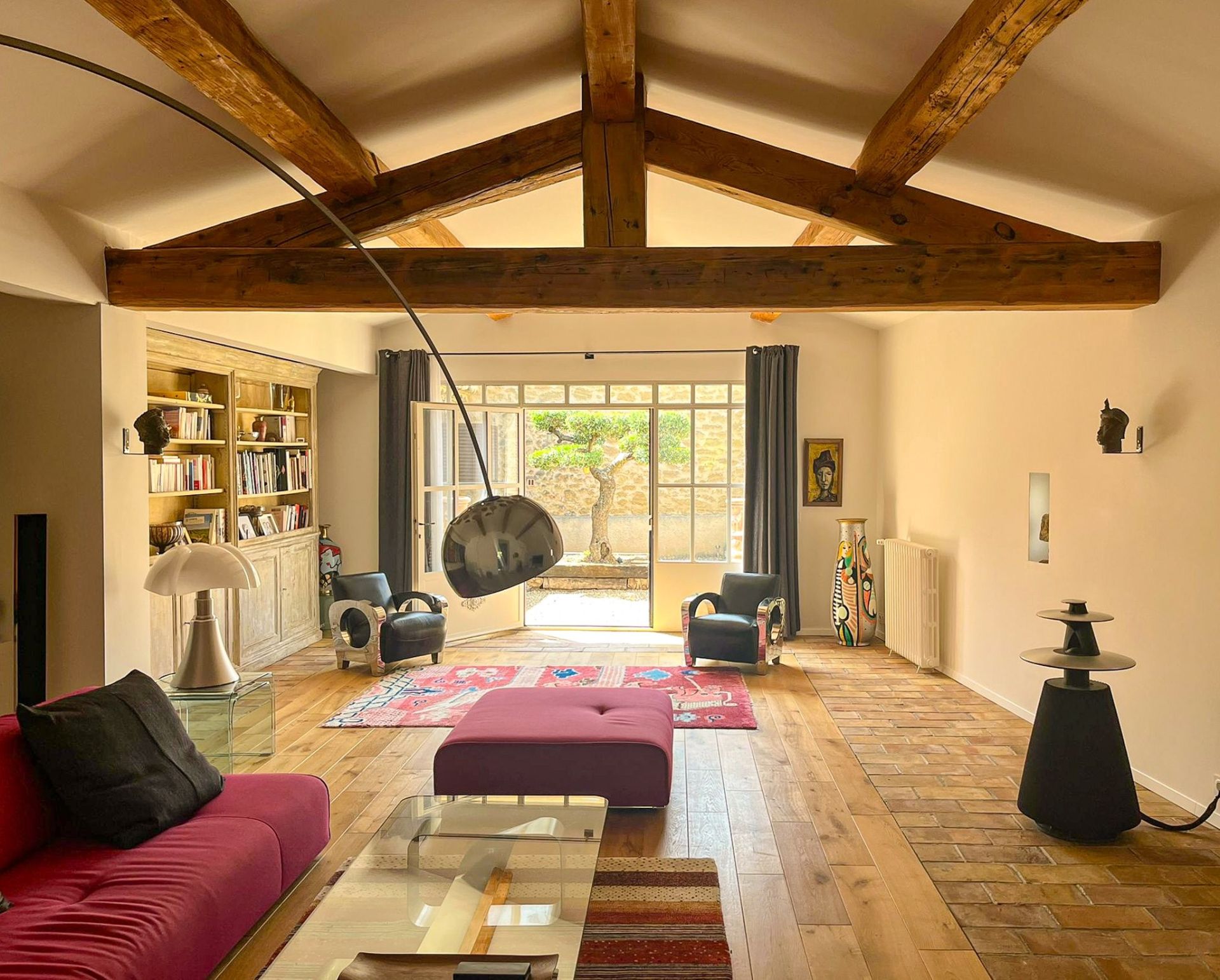 luxury house 12 Rooms for sale on ALTHEN DES PALUDS (84210)