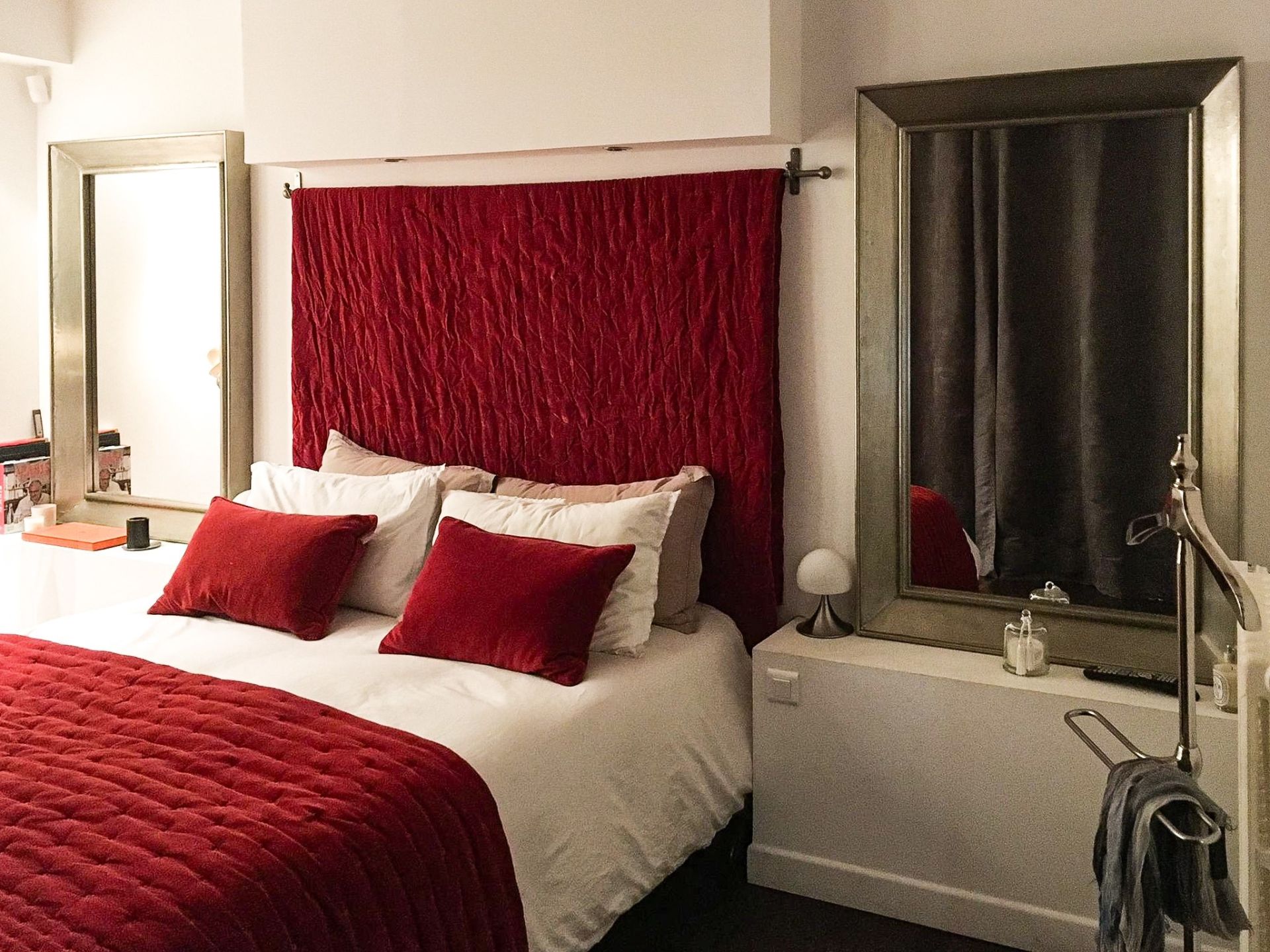 luxury house 12 Rooms for sale on ALTHEN DES PALUDS (84210)