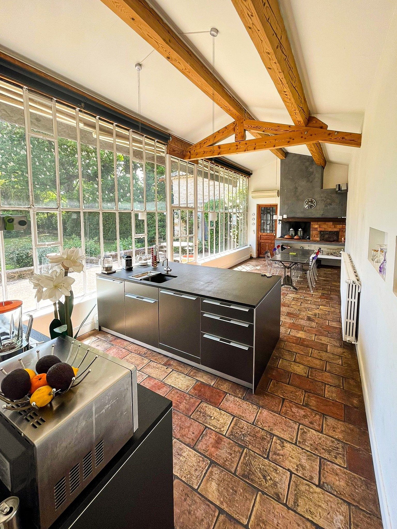 luxury house 12 Rooms for sale on ALTHEN DES PALUDS (84210)