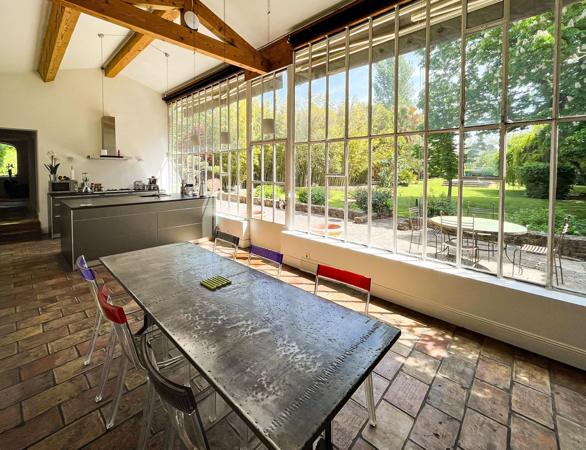 luxury house 12 Rooms for sale on ALTHEN DES PALUDS (84210)