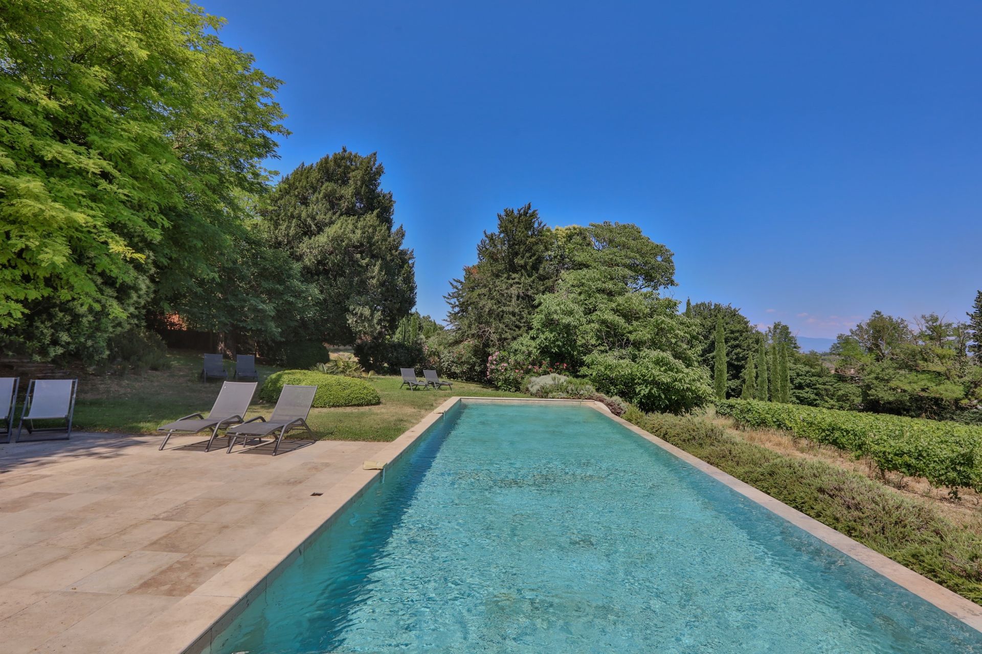 propriété de luxe 21 Pièces en vente sur LORIOL DU COMTAT (84870)