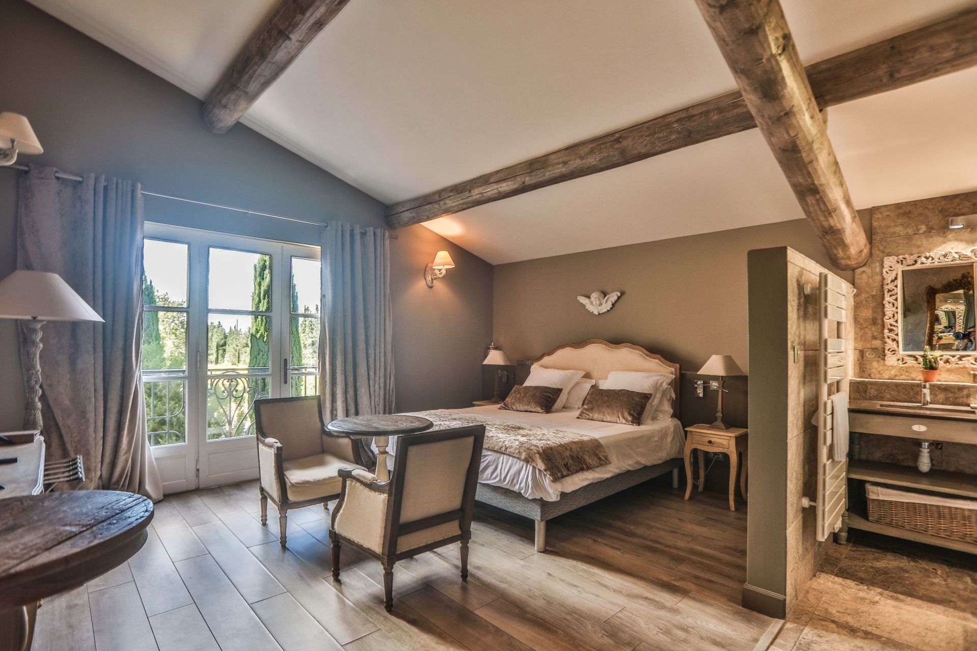 propriété de luxe 21 Pièces en vente sur LORIOL DU COMTAT (84870)