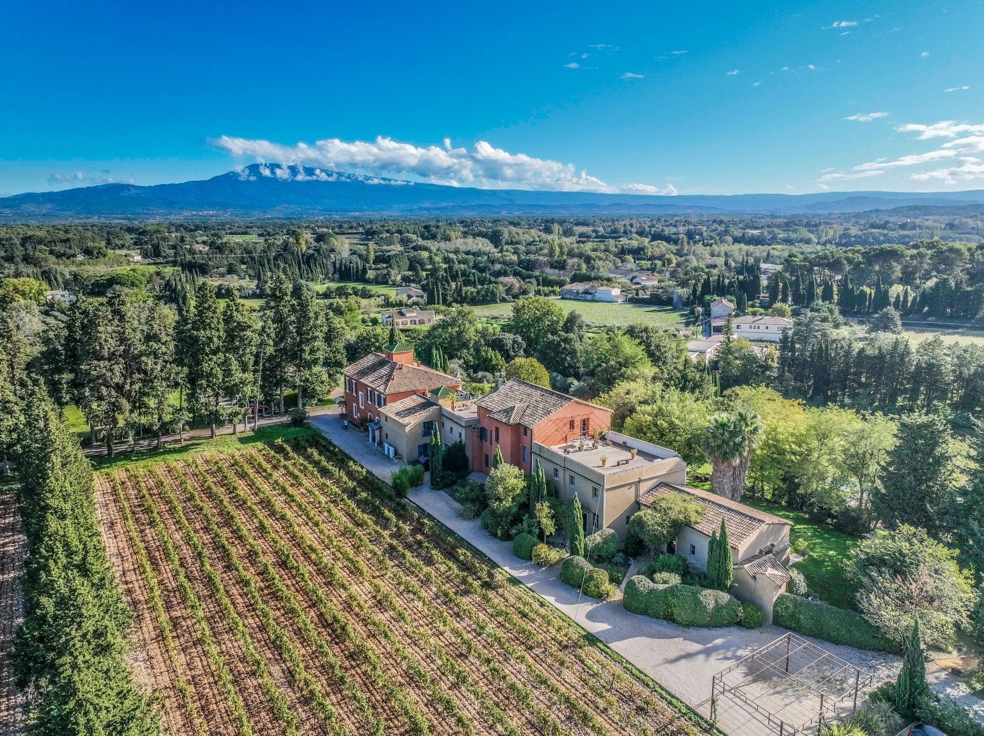 propriété de luxe 21 Pièces en vente sur LORIOL DU COMTAT (84870)