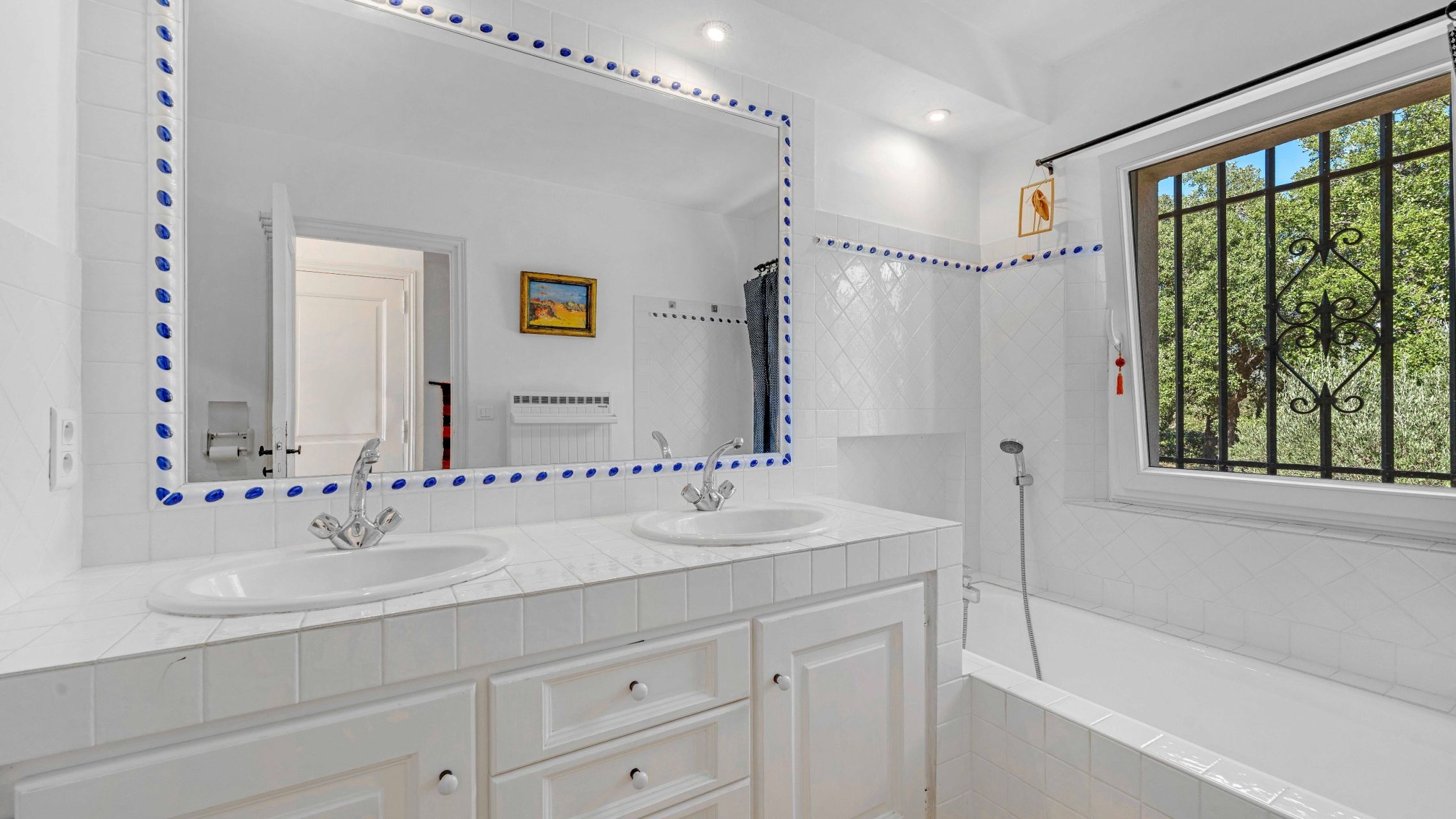 luxury villa 10 Rooms for sale on LE PLAN DE LA TOUR (83120)