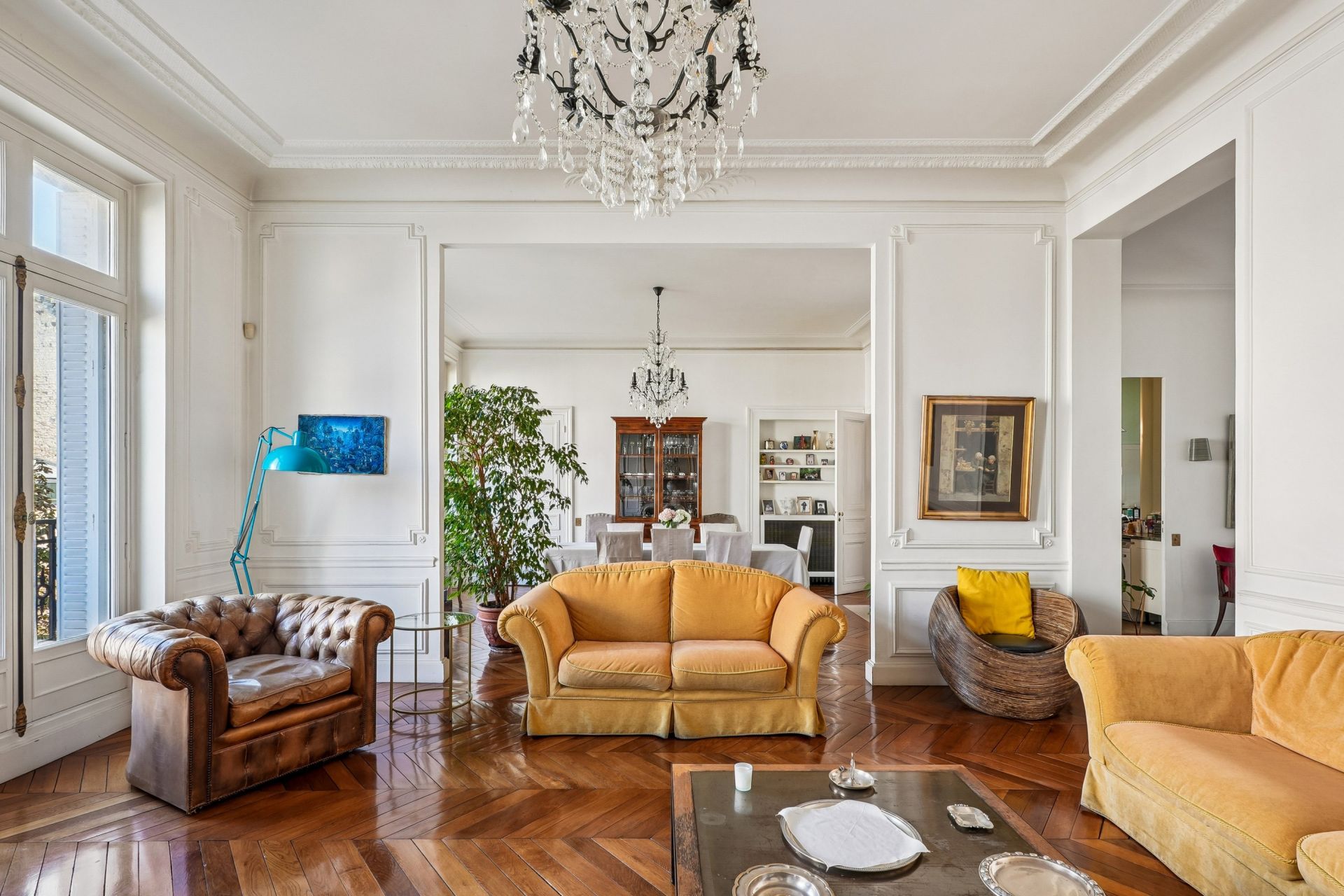 luxury apartment 5 Rooms for sale on PARIS (75008)