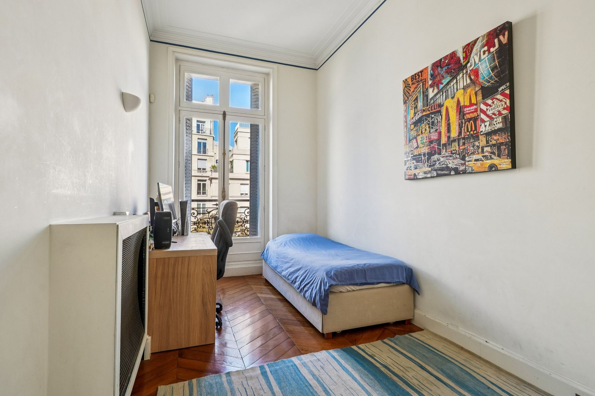 luxury apartment 5 Rooms for sale on PARIS (75008)