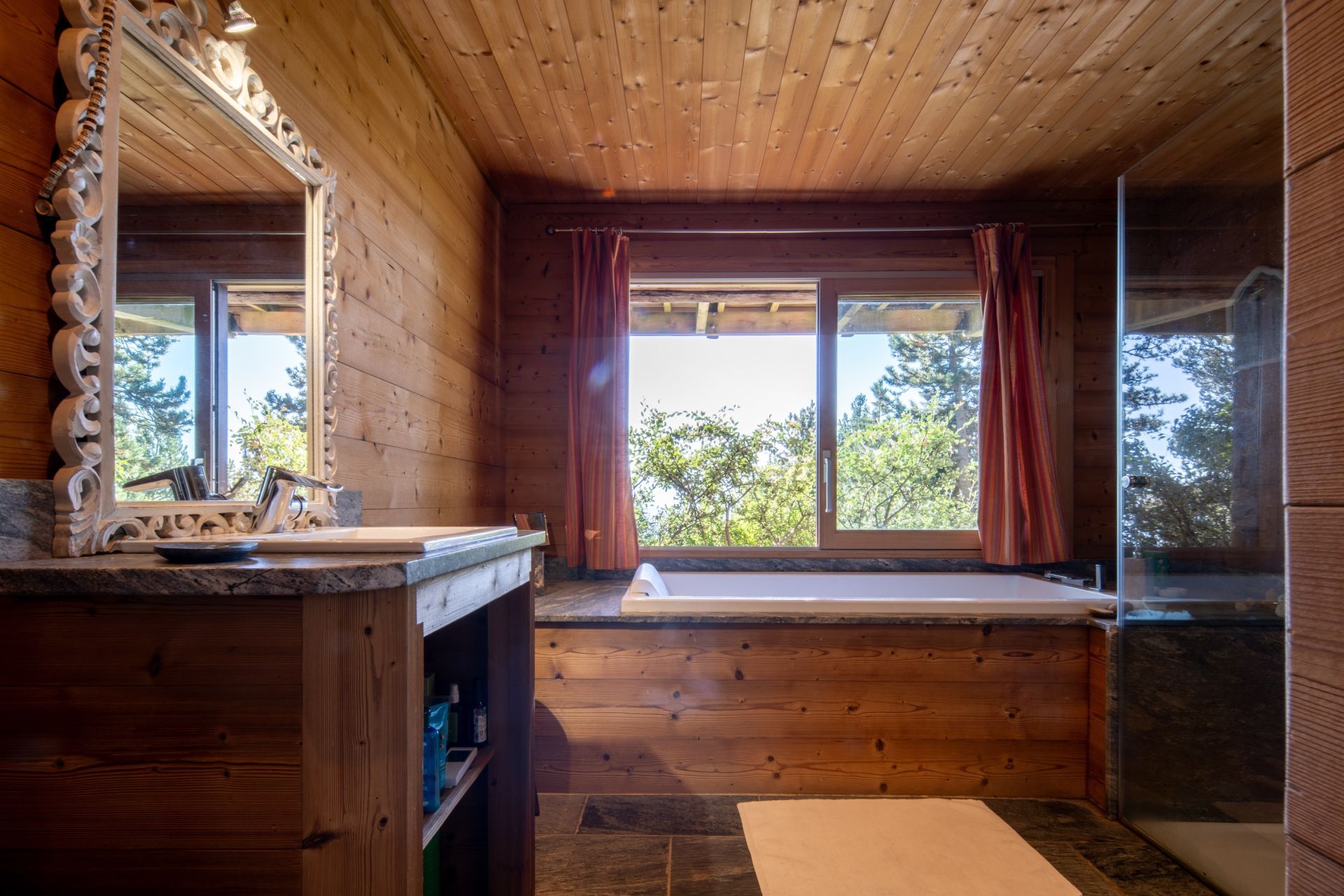 luxury chalet 5 Rooms for sale on LES ANGLES (66210)