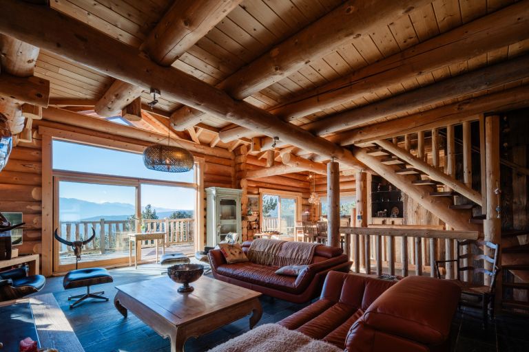 luxury chalet 5 Rooms for sale on LES ANGLES (66210)