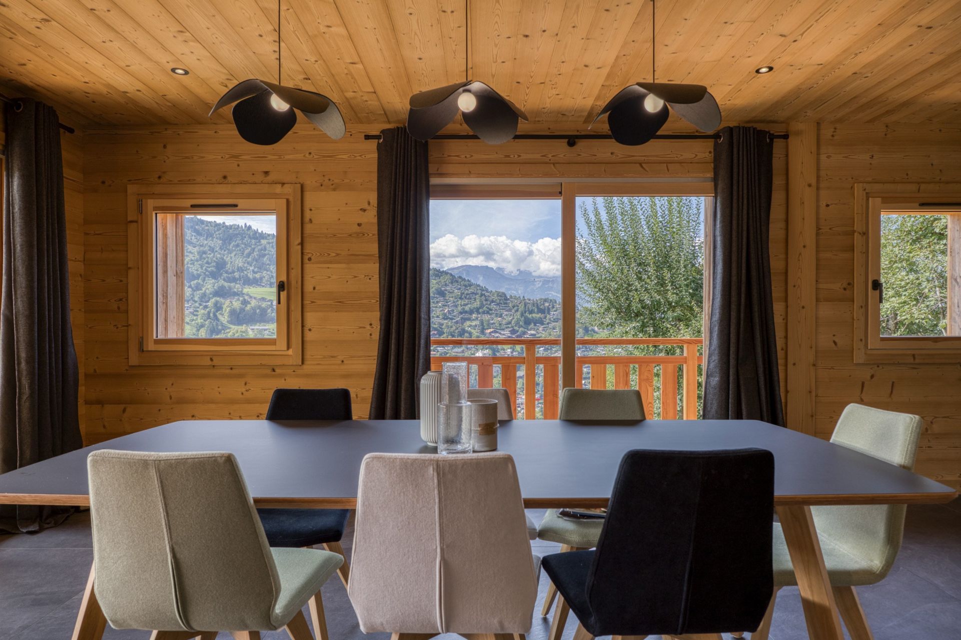 luxury chalet 6 Rooms for sale on ST GERVAIS LES BAINS (74170)