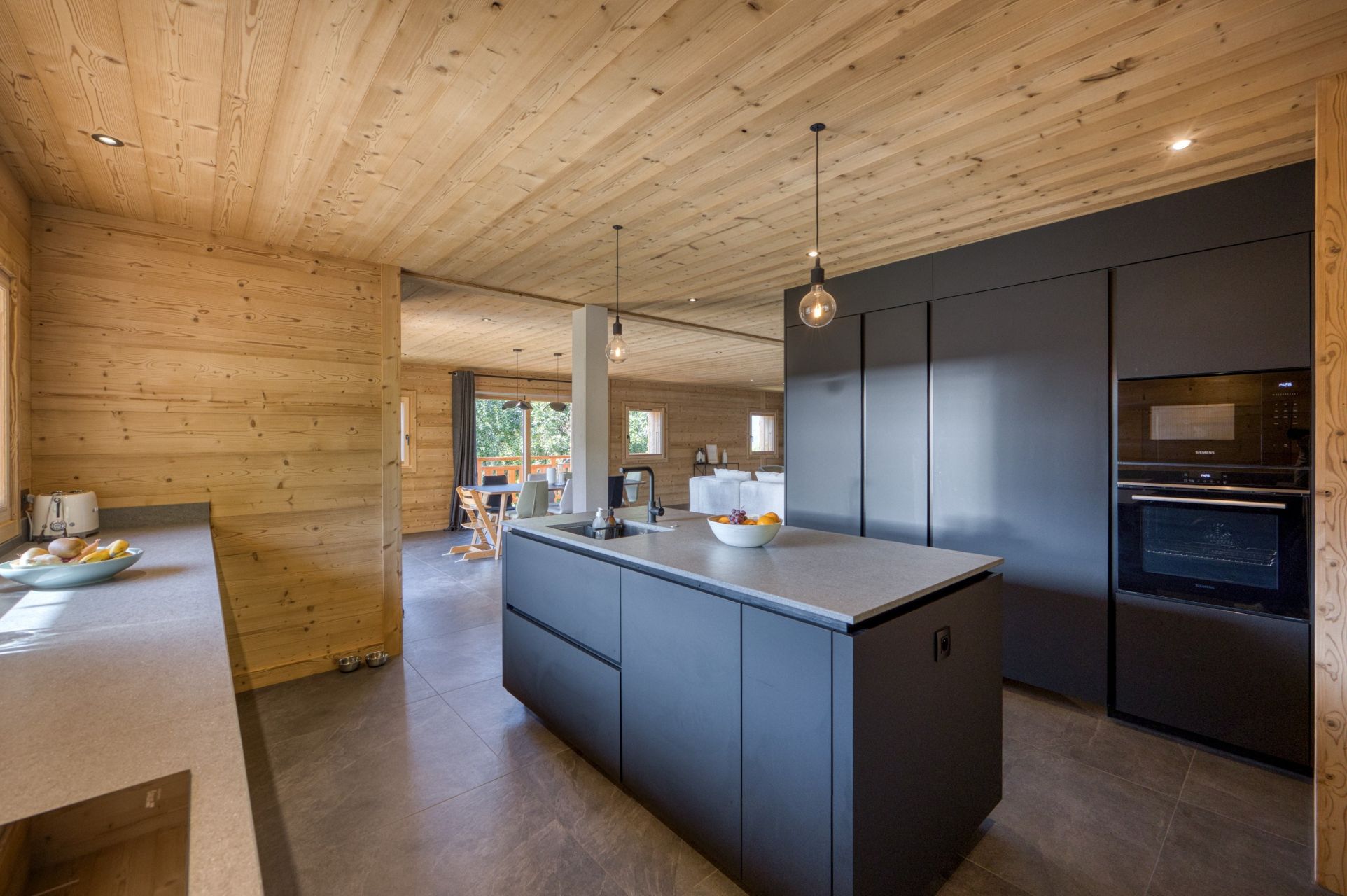 luxury chalet 6 Rooms for sale on ST GERVAIS LES BAINS (74170)