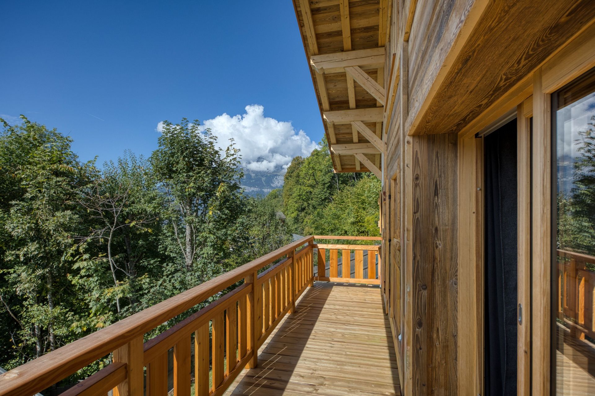 luxury chalet 6 Rooms for sale on ST GERVAIS LES BAINS (74170)