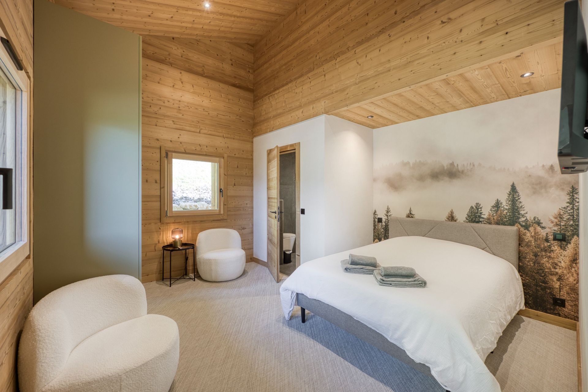 luxury chalet 6 Rooms for sale on ST GERVAIS LES BAINS (74170)