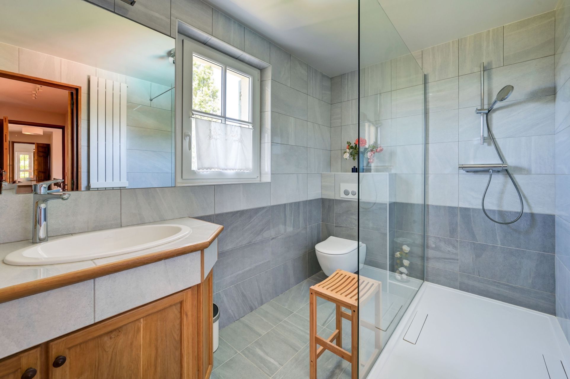 luxury house 8 Rooms for sale on AIX EN PROVENCE (13090)