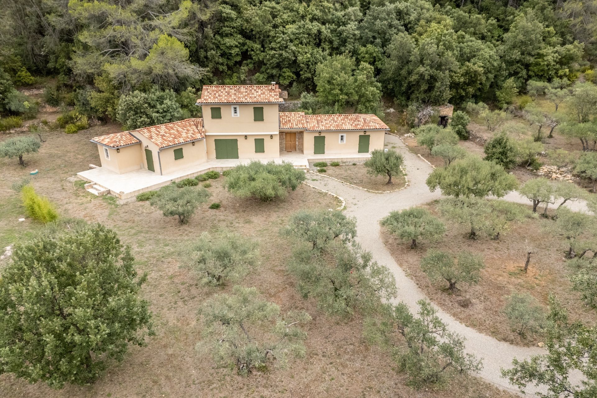 luxury provencale house 4 Rooms for sale on SALERNES (83690)