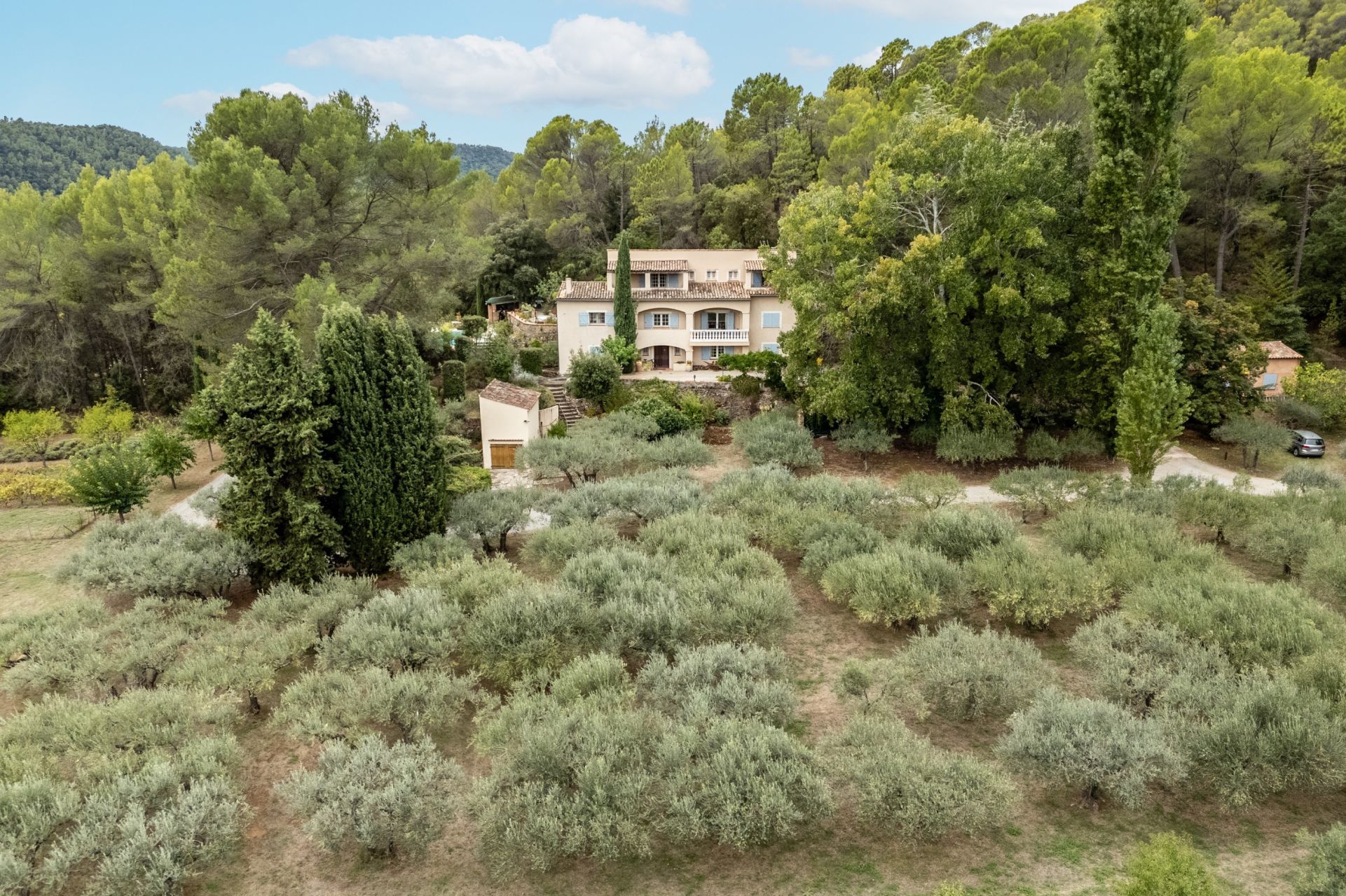propriété de luxe 10 Pièces en vente sur SALERNES (83690)