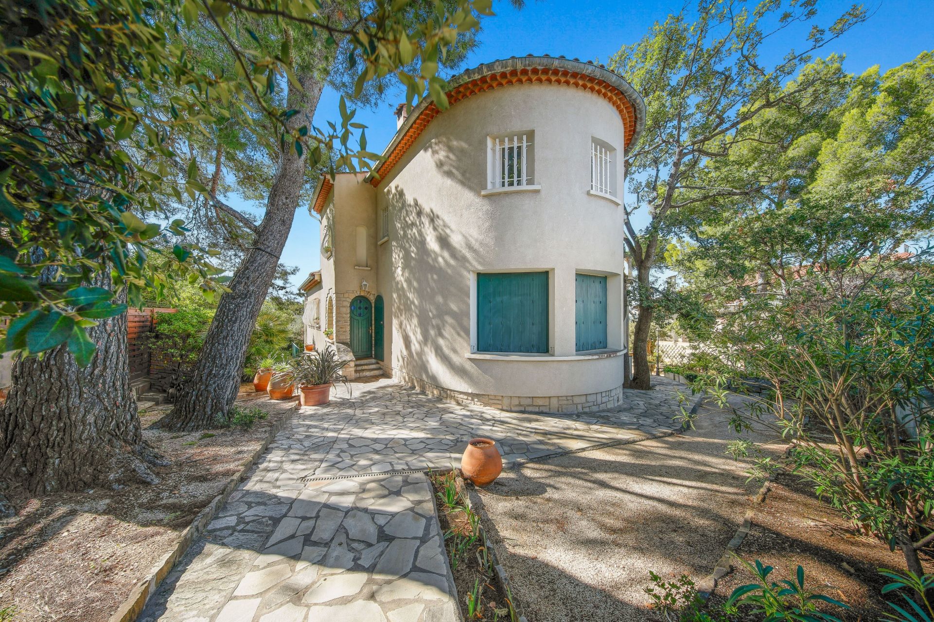 maison de luxe 6 Pièces en vente sur SIX FOURS LES PLAGES (83140)