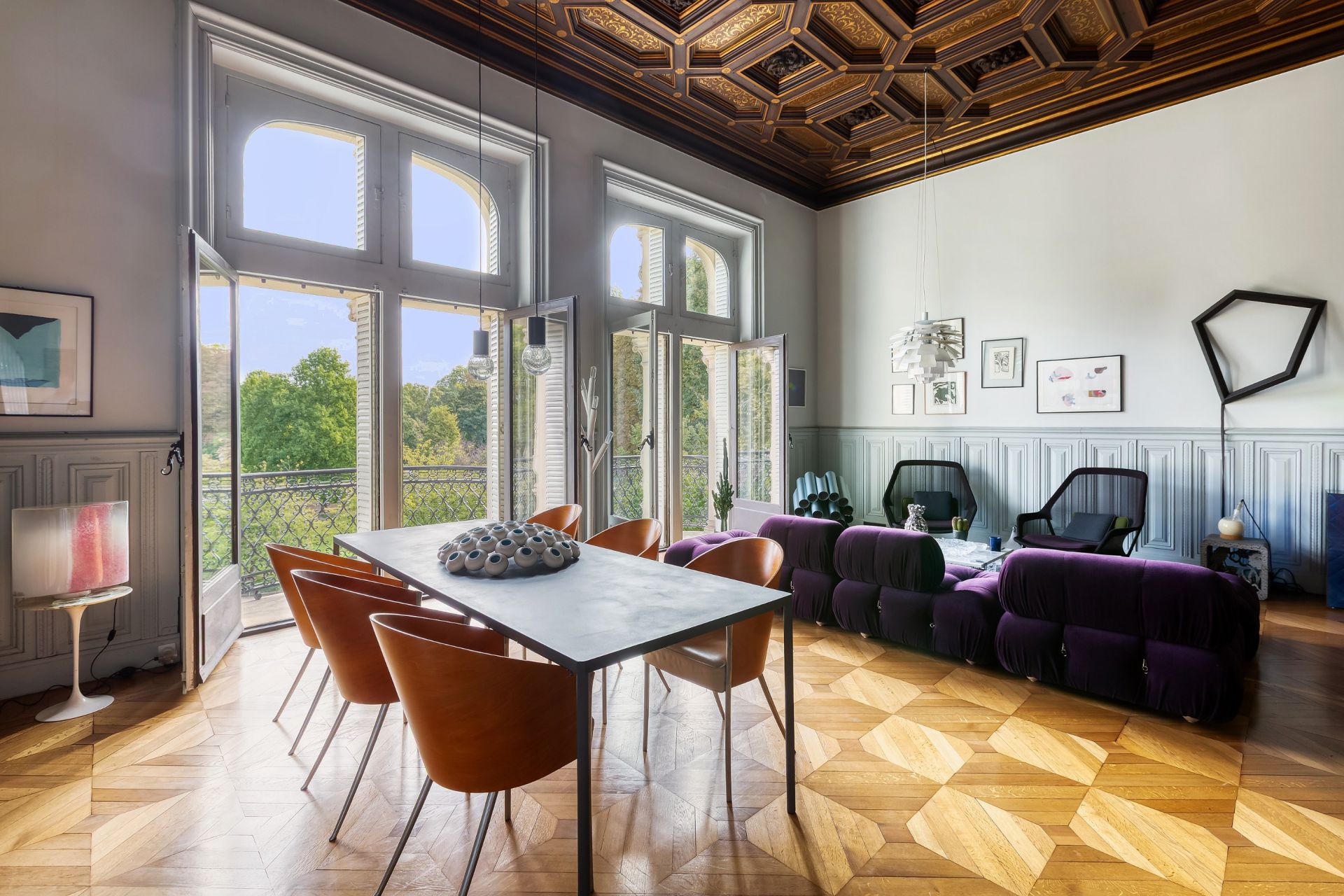 luxury apartment 5 Rooms for sale on PARIS (75008)