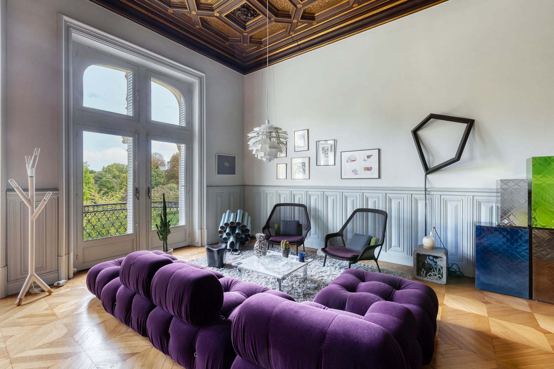 luxury apartment 5 Rooms for sale on PARIS (75008)