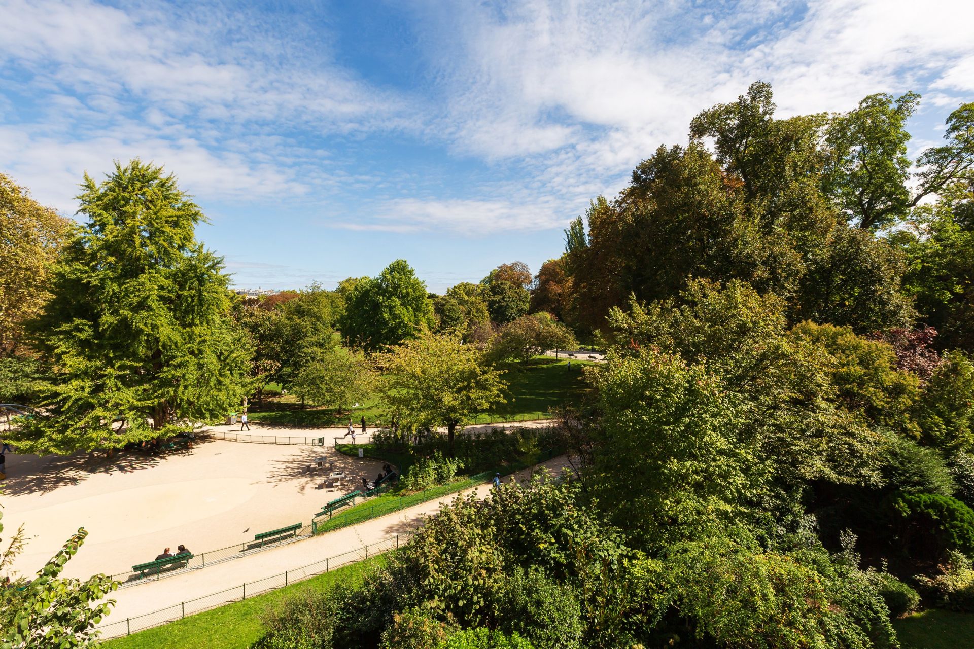 luxury apartment 5 Rooms for sale on PARIS (75008)