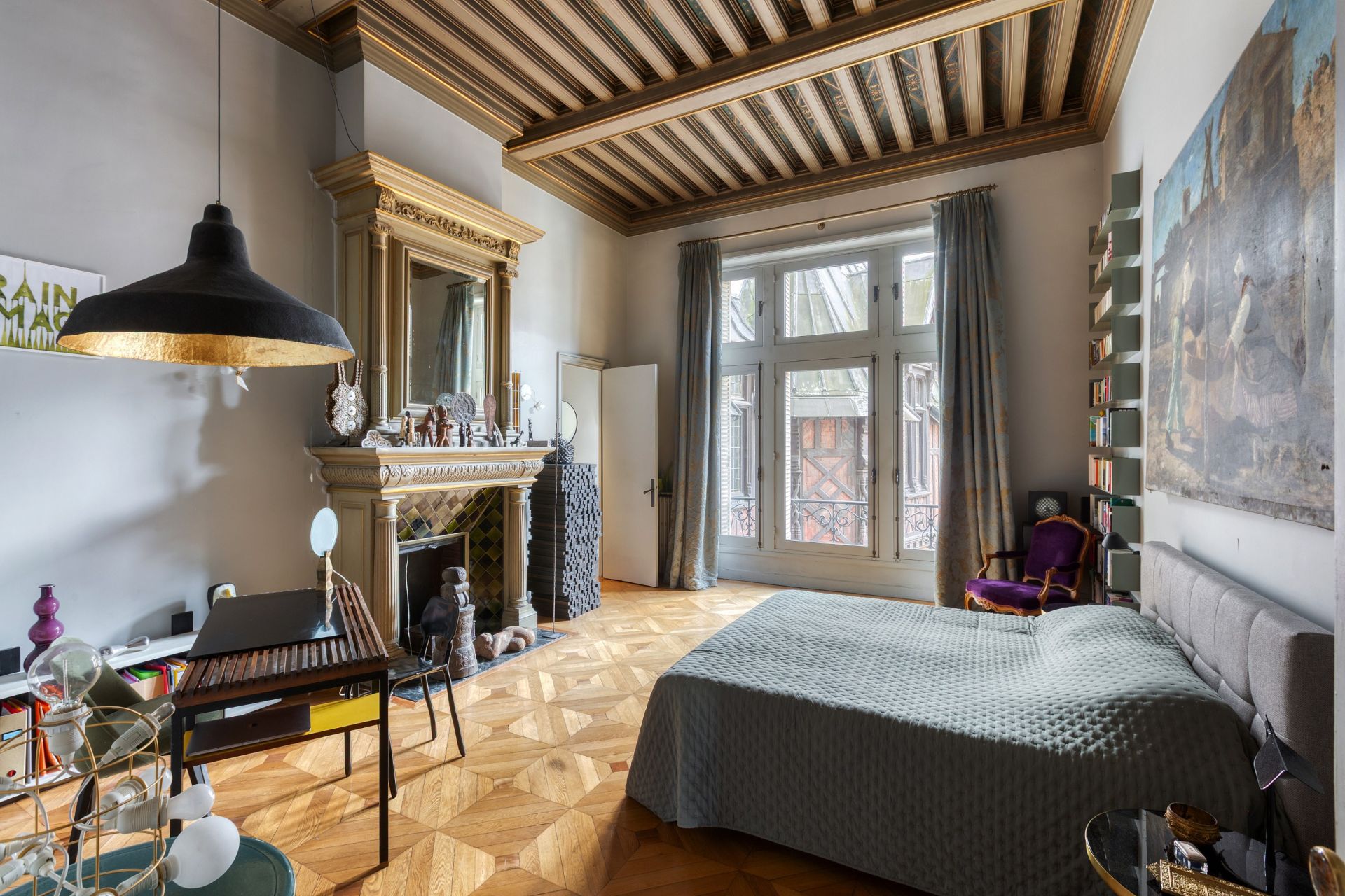 luxury apartment 5 Rooms for sale on PARIS (75008)