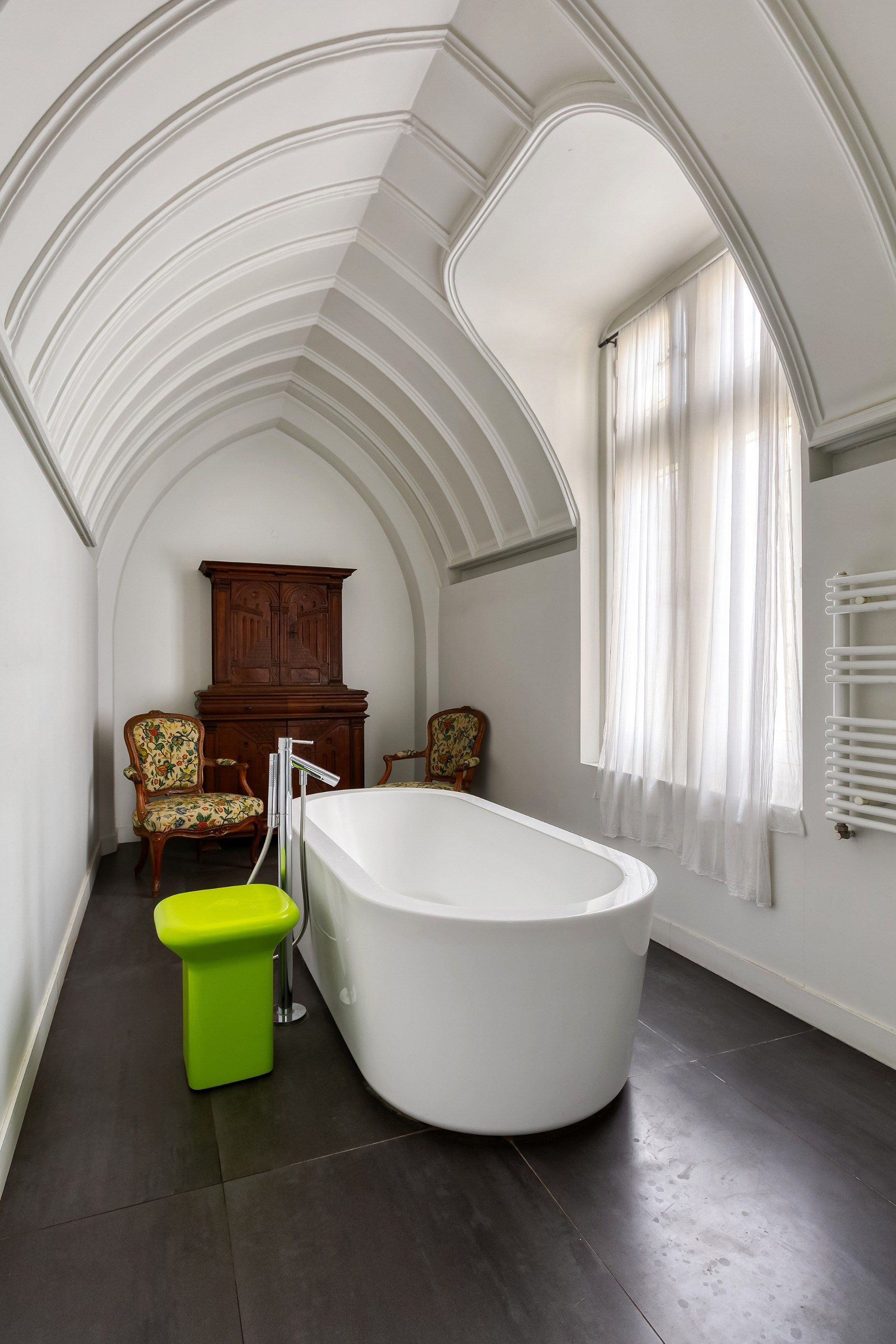 luxury apartment 5 Rooms for sale on PARIS (75008)