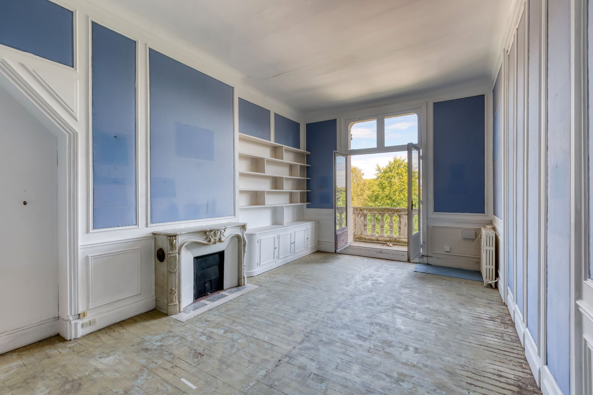 luxury apartment 4 Rooms for sale on PARIS (75008)