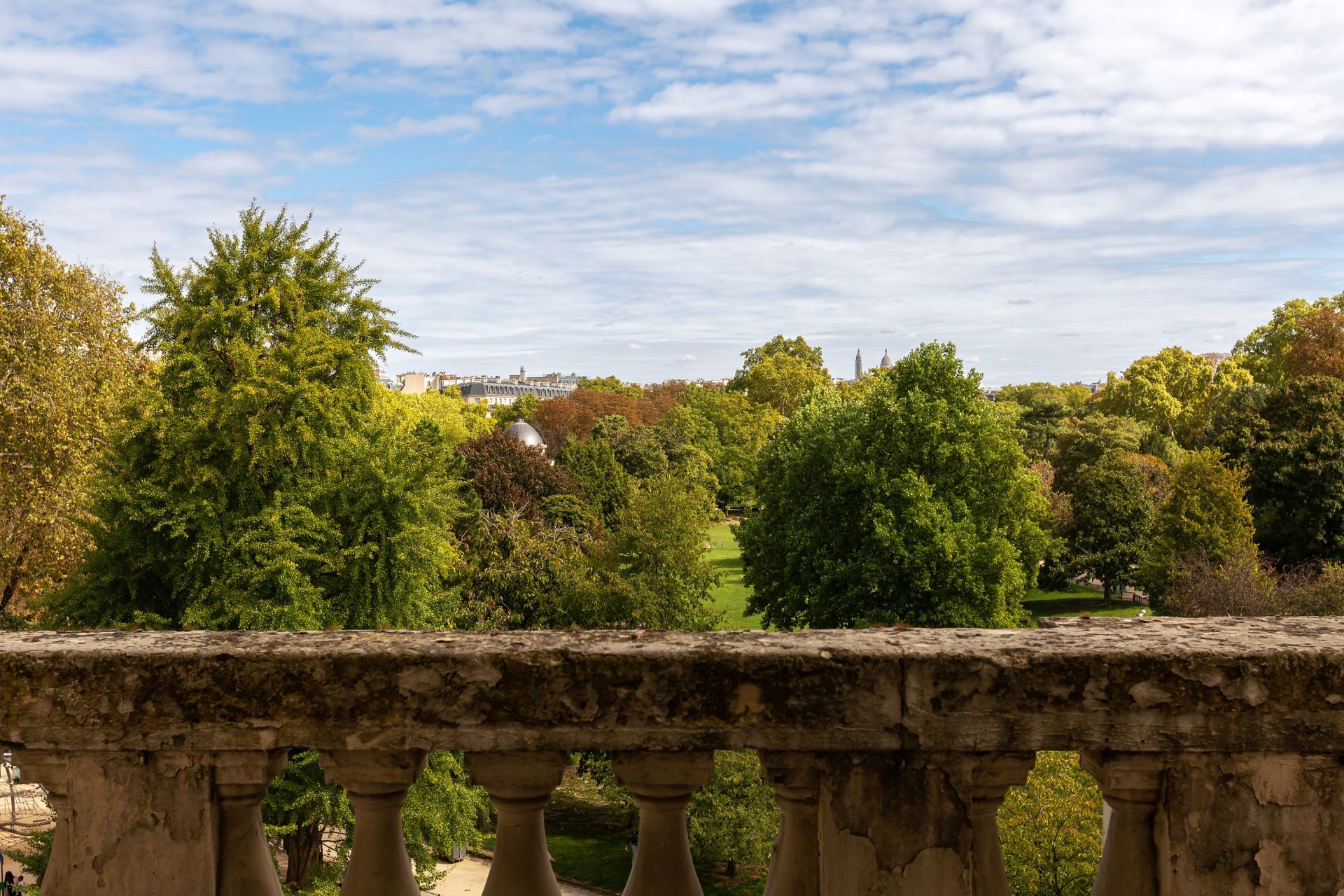 luxury apartment 4 Rooms for sale on PARIS (75008)