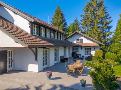 Sale Luxury house Divonne-les-Bains 12 Rooms 369 m²