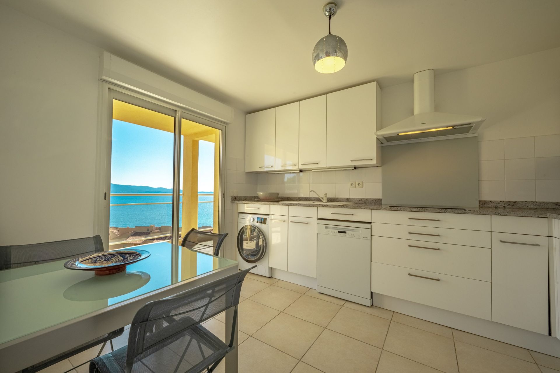 luxury apartment 5 Rooms for sale on AJACCIO (20000)