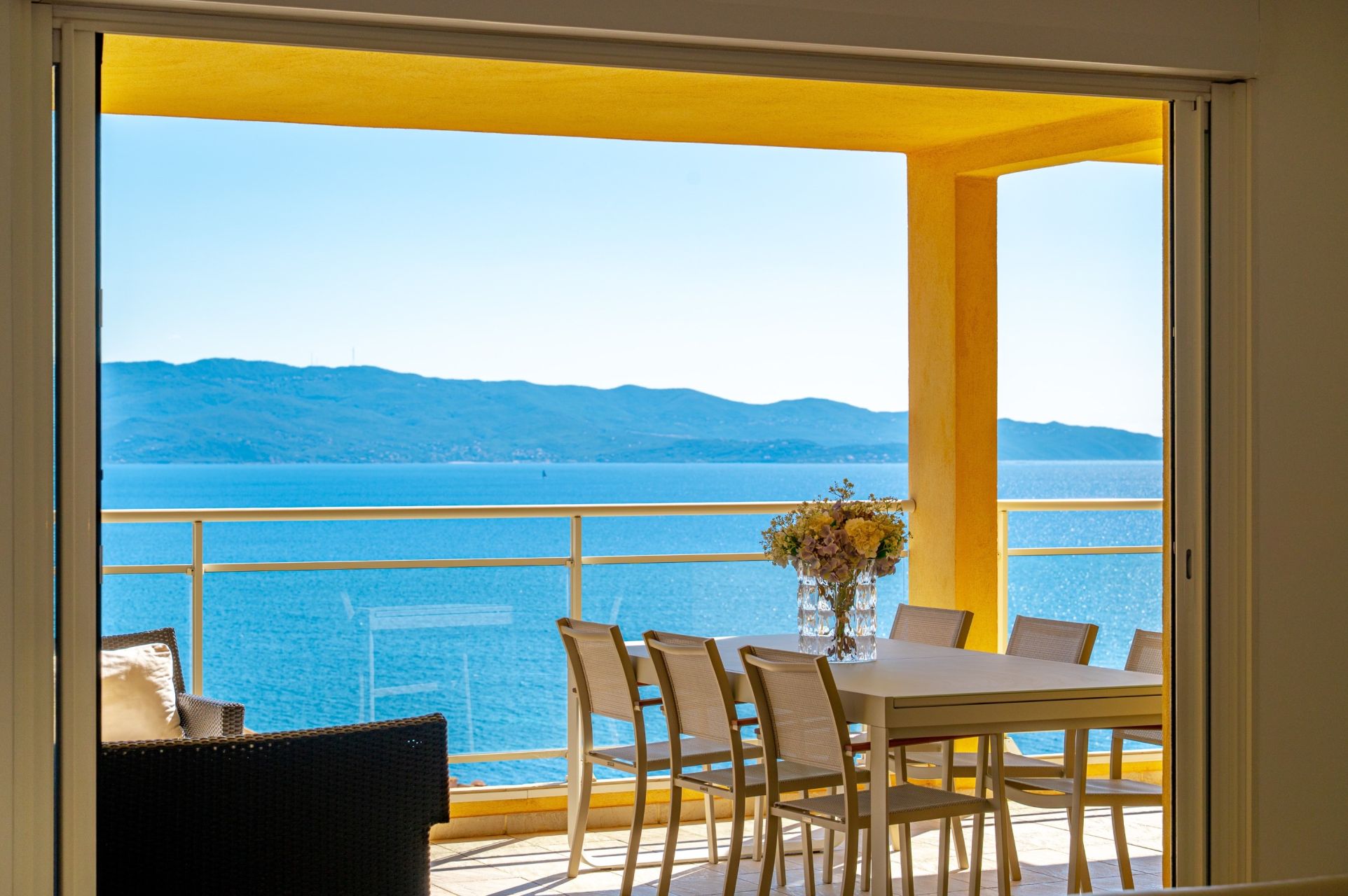 luxury apartment 5 Rooms for sale on AJACCIO (20000)