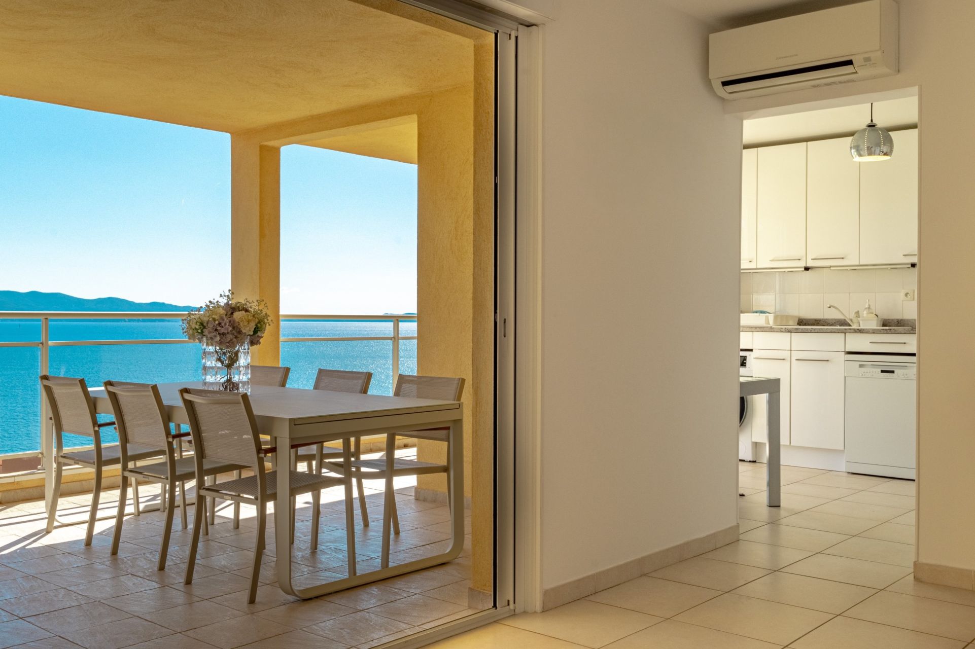 luxury apartment 5 Rooms for sale on AJACCIO (20000)