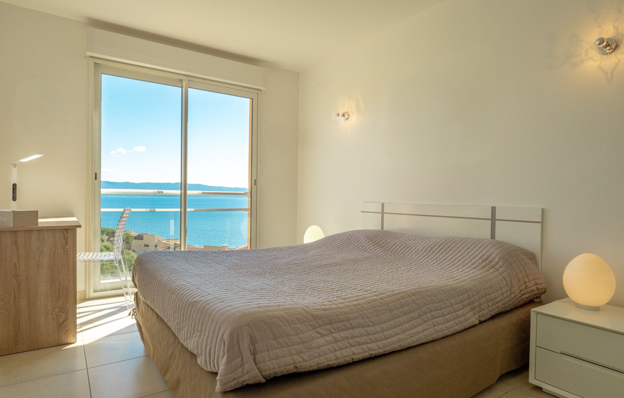 luxury apartment 5 Rooms for sale on AJACCIO (20000)