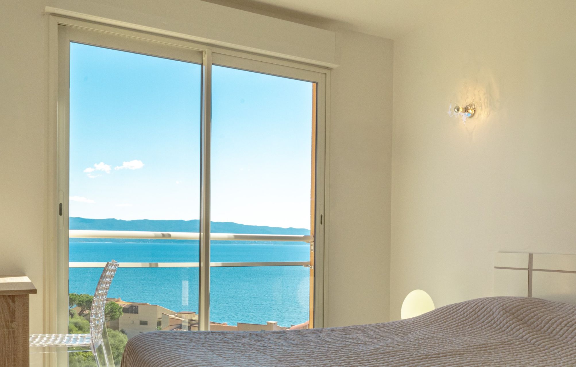 luxury apartment 5 Rooms for sale on AJACCIO (20000)