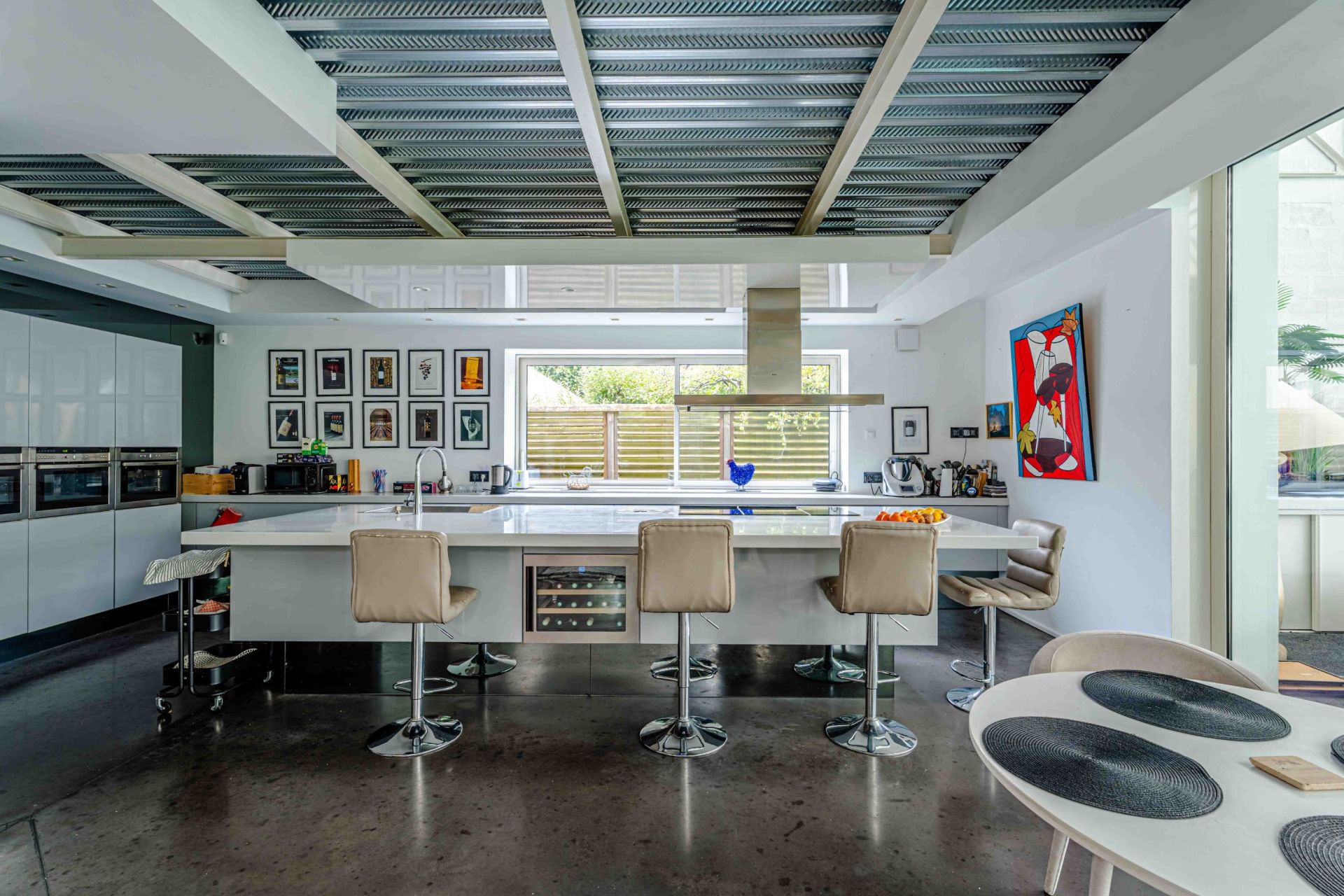 luxury house 7 Rooms for sale on CAEN (14000)