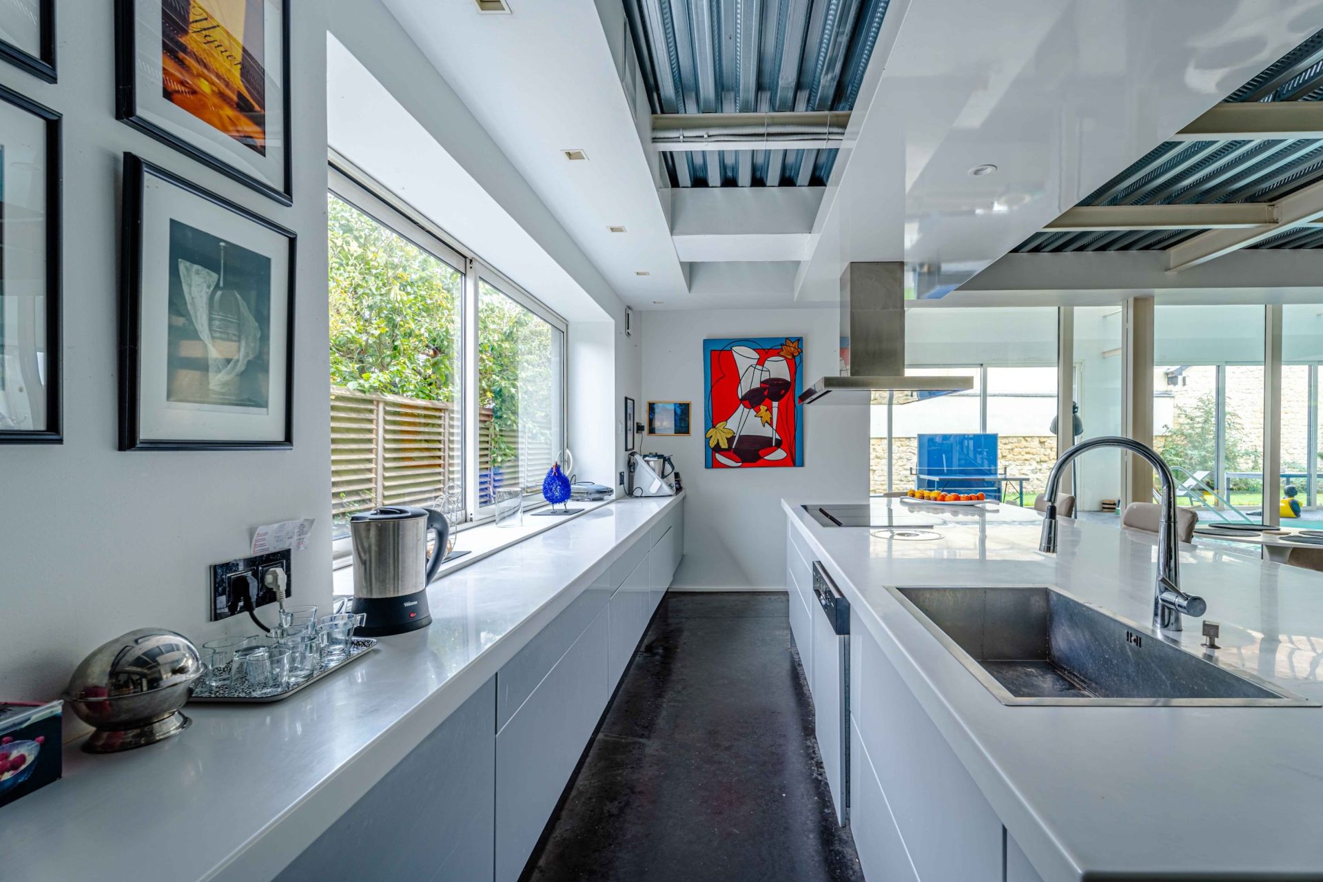 luxury house 7 Rooms for sale on CAEN (14000)