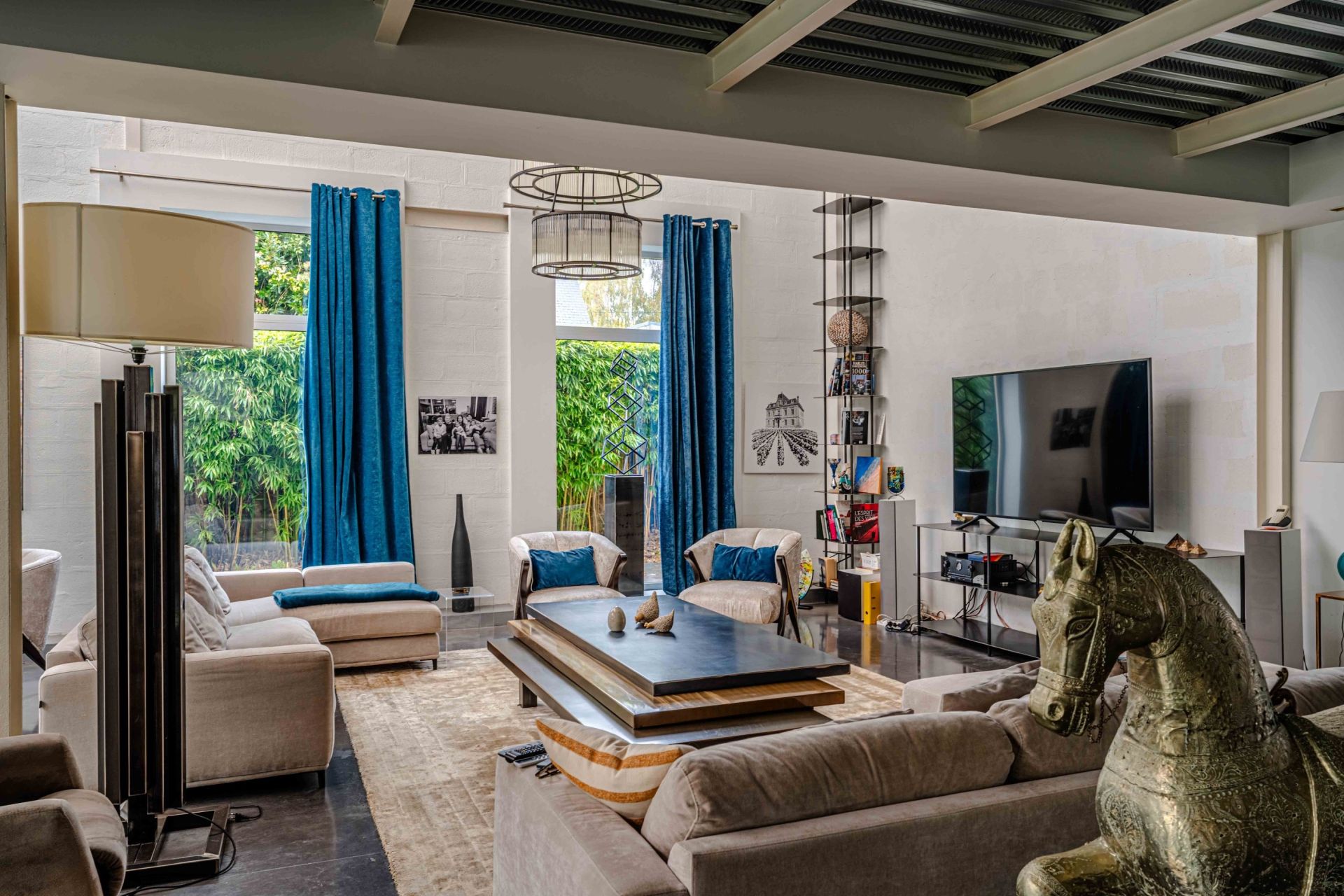 luxury house 7 Rooms for sale on CAEN (14000)