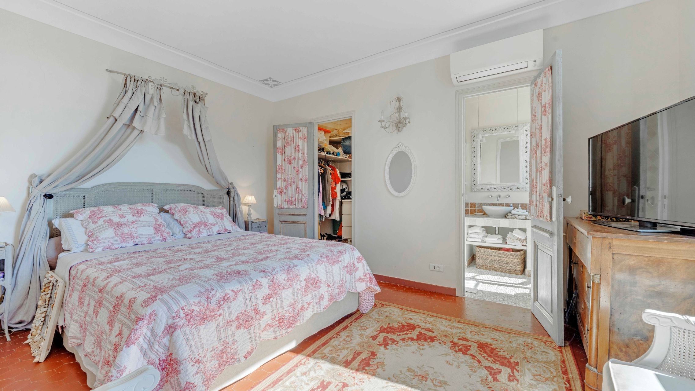 villa de luxe 9 Pièces en vente sur ST TROPEZ (83990)