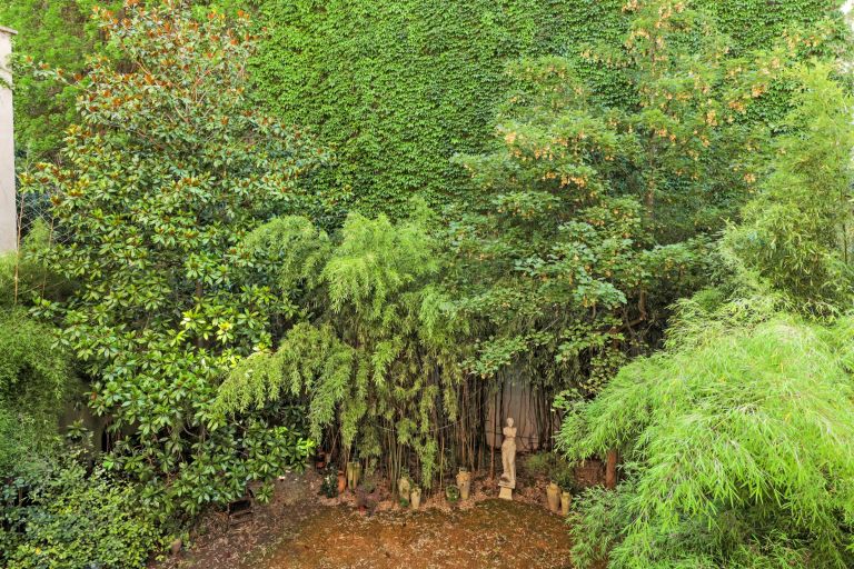 luxury apartment 4 Rooms for sale on PARIS (75016)