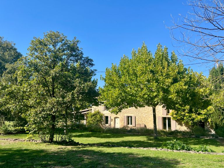luxury house 5 Rooms for sale on ST REMY DE PROVENCE (13210)