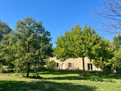 Sale Luxury house Saint-Rémy-de-Provence 5 Rooms 262 m²