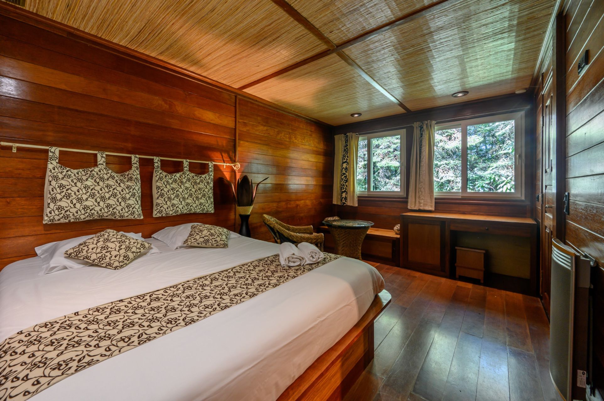 luxury house 28 Rooms for sale on ST NOLFF (56250)