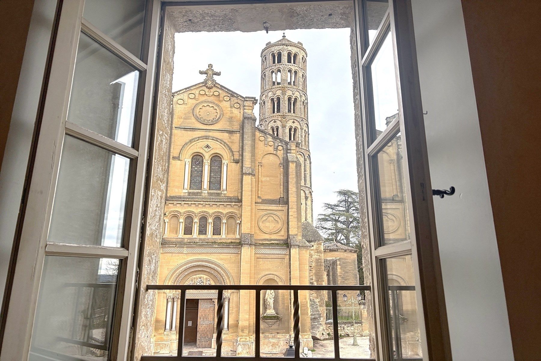 hôtel particulier 11 Pièces en vente sur UZES (30700)