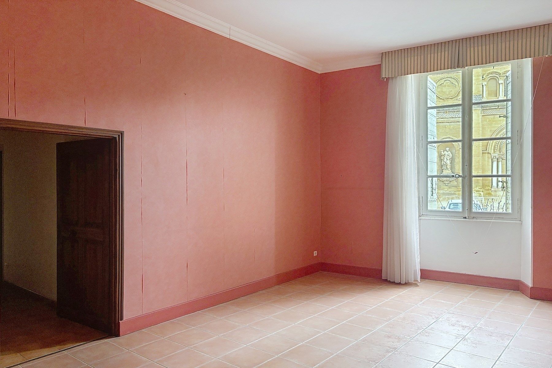 hôtel particulier 11 Pièces en vente sur UZES (30700)