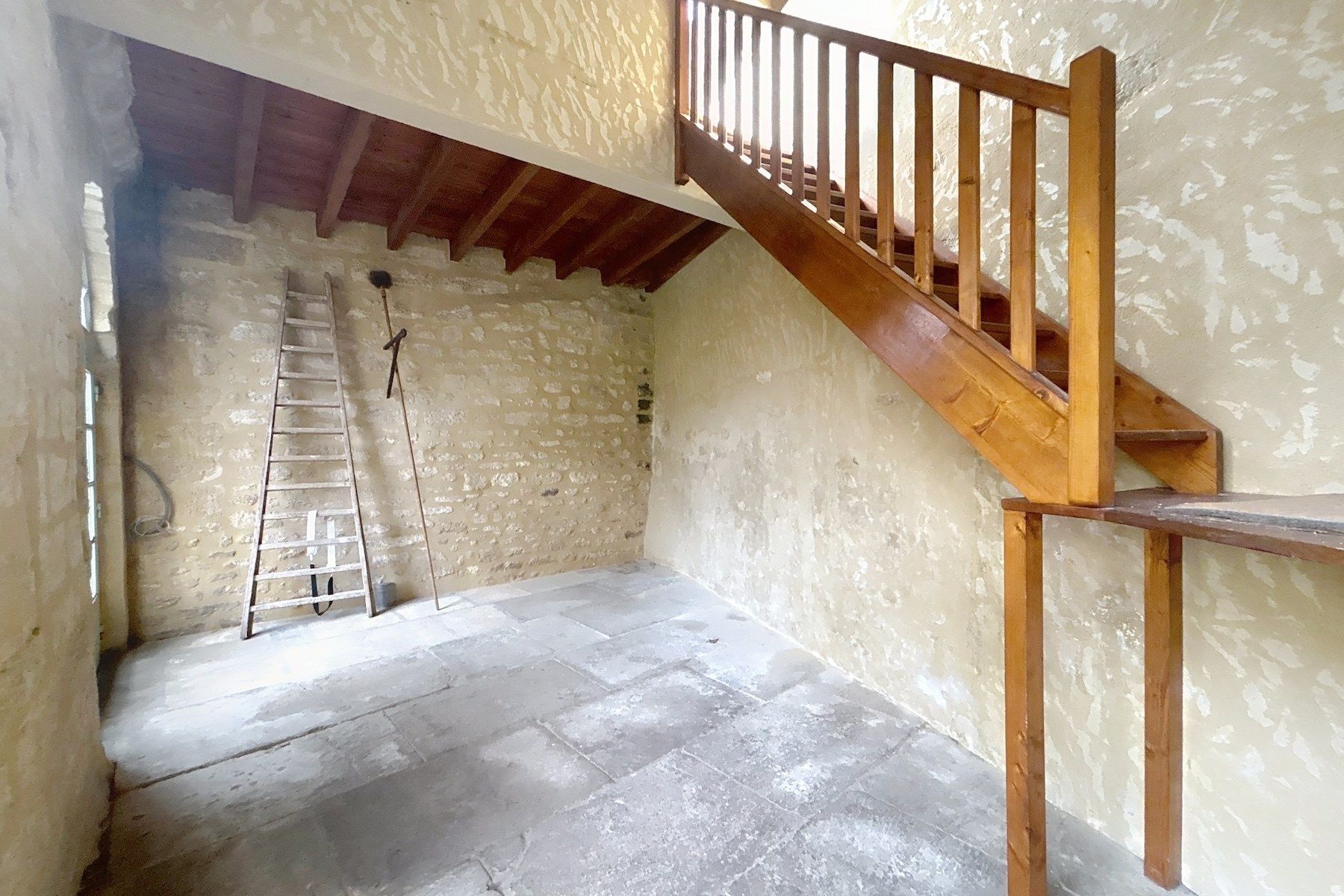 hôtel particulier 11 Pièces en vente sur UZES (30700)