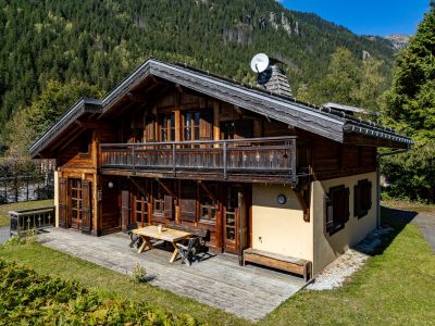 Sale Luxury house Chamonix-Mont-Blanc 8 Rooms 210 m²