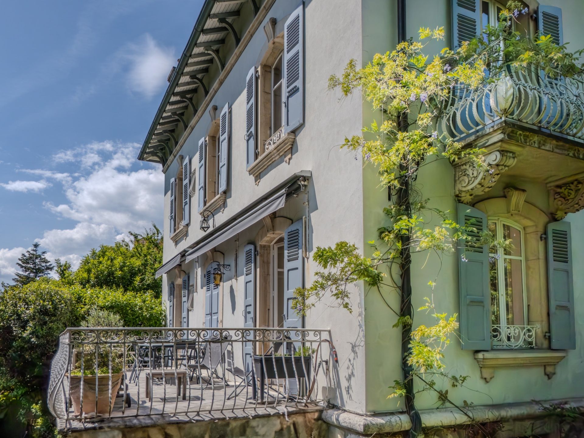 luxury house 10 Rooms for sale on ST JULIEN EN GENEVOIS (74160)